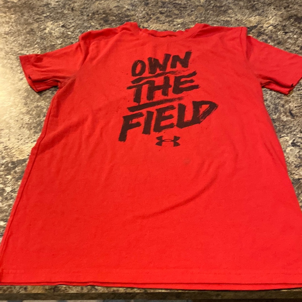 Boy’s under armor t-shirt size youth large has a spot on it!!